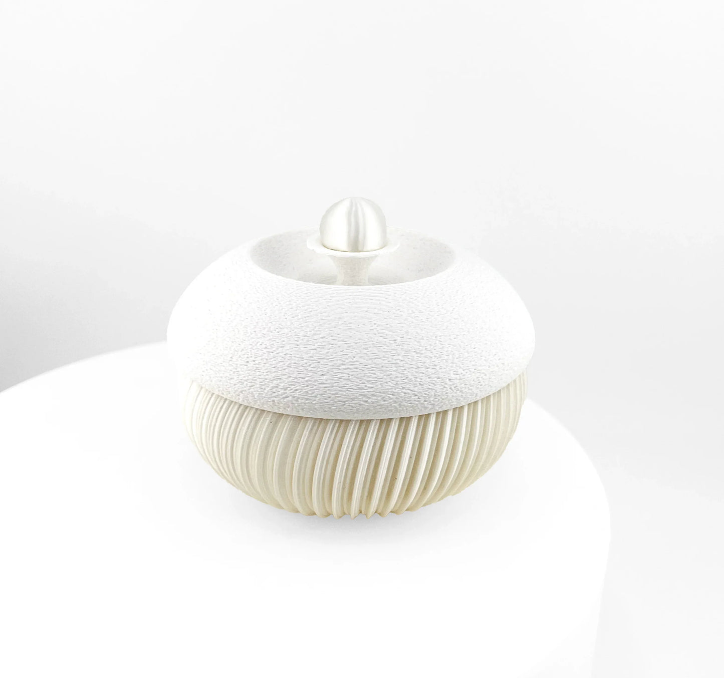 Box White Pearl top view flat lay | JOVI Creative 