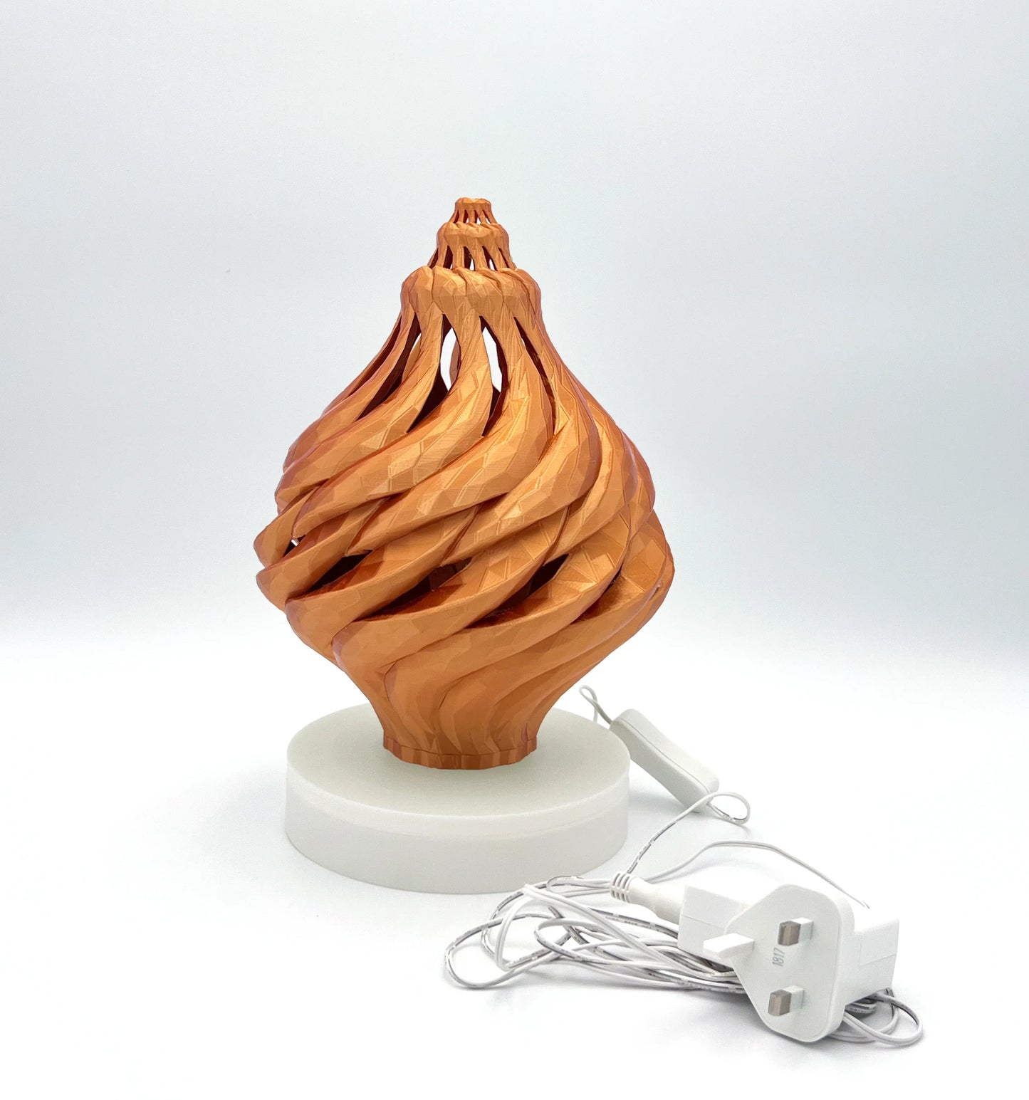 Light Sea Shell Copper sculptural table light  with cable | JOVI Creative 